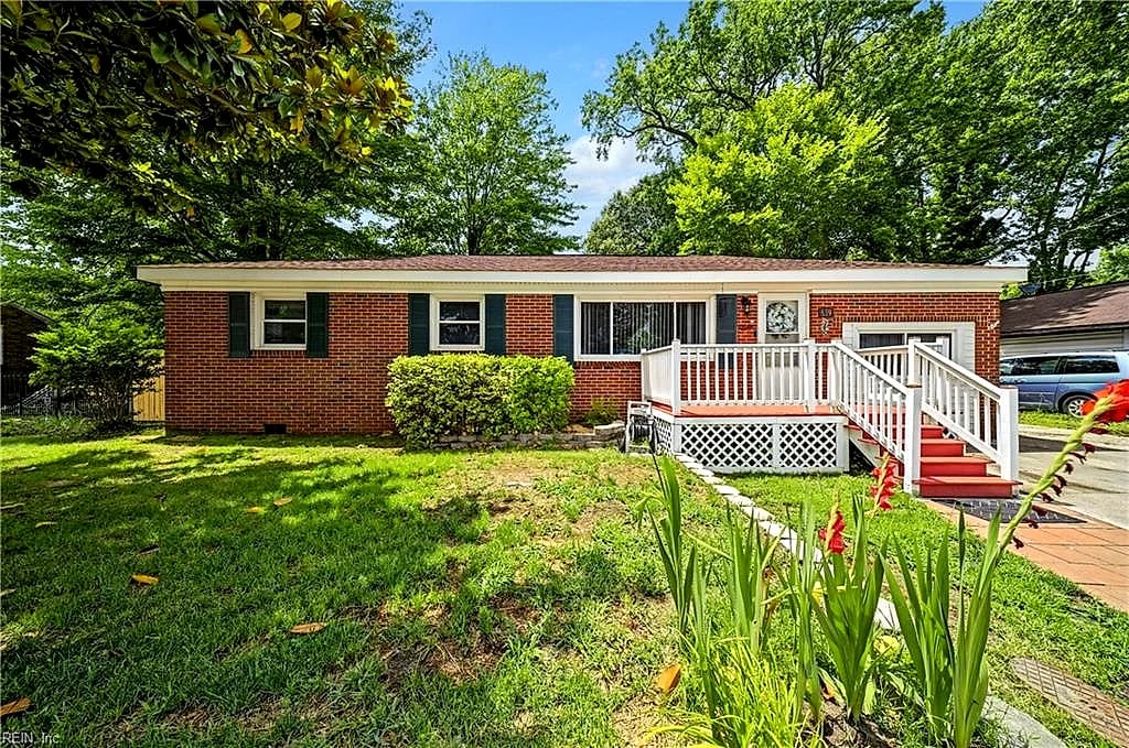 659 S Rosemont RD, VIRGINIA BEACH VA 23452