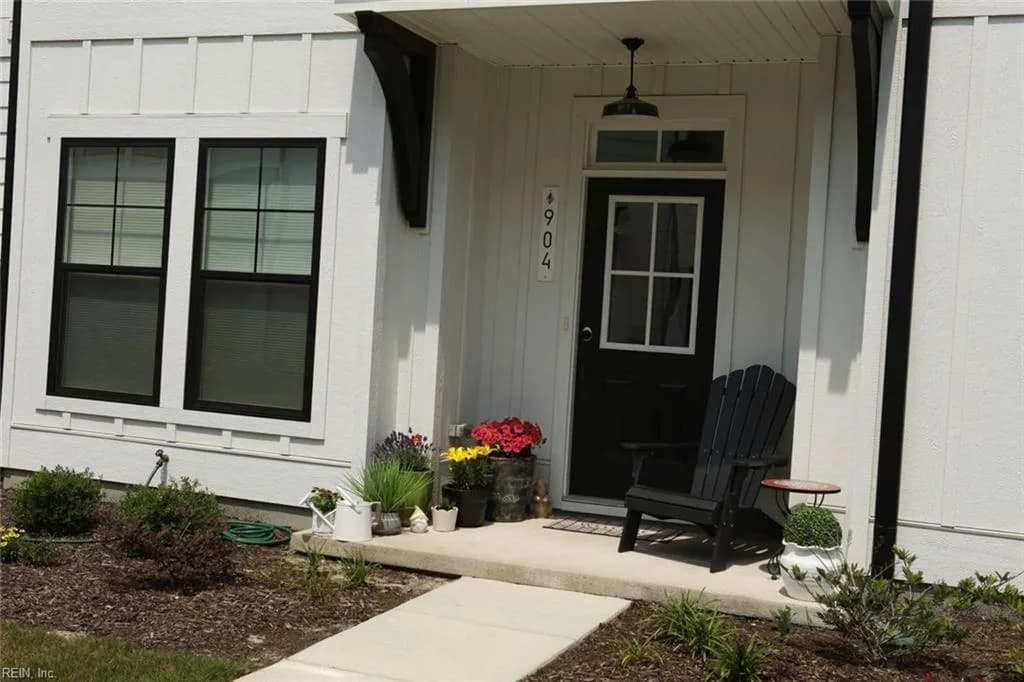 904 Douglas Eley LN, CHESAPEAKE VA 23322 - Photo 2