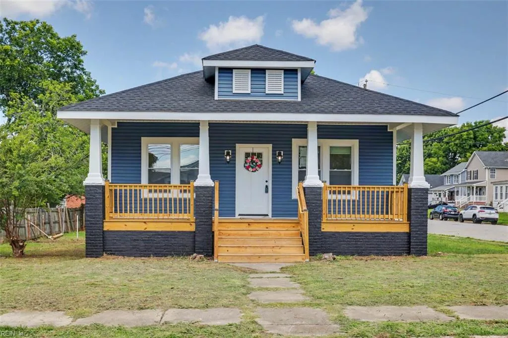 215 Blair AVE, NEWPORT NEWS VA 23607