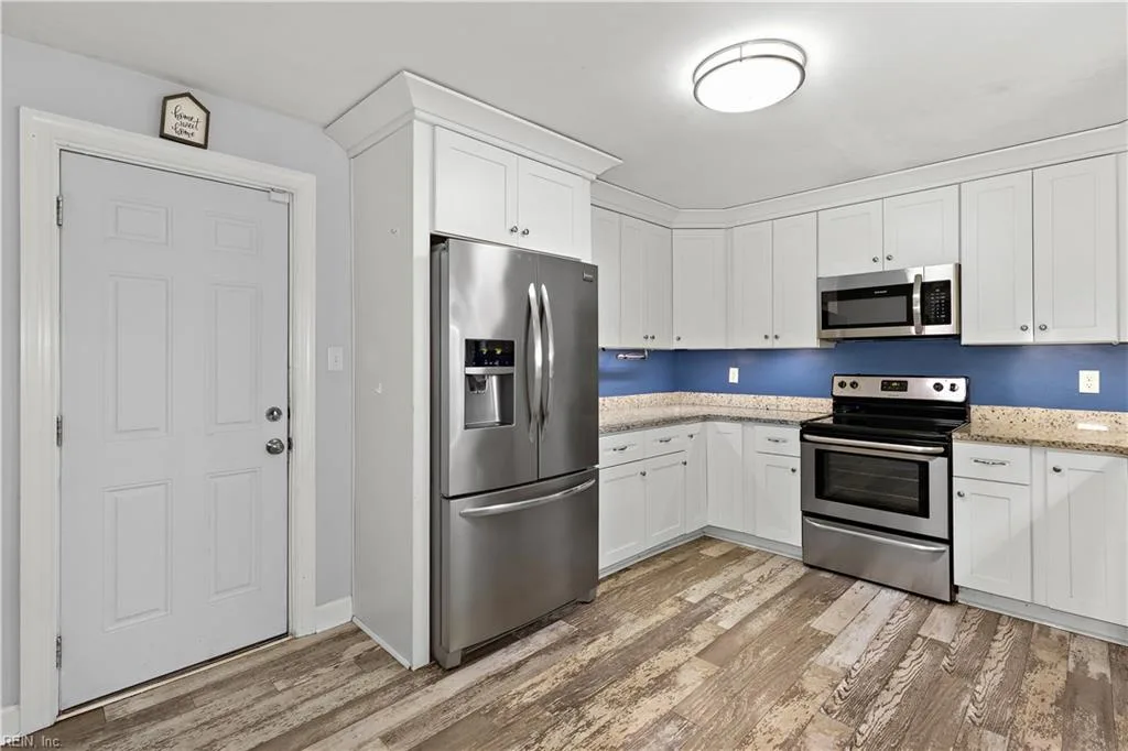 616 Elmhurst LN, PORTSMOUTH VA 23701 - Photo 5
