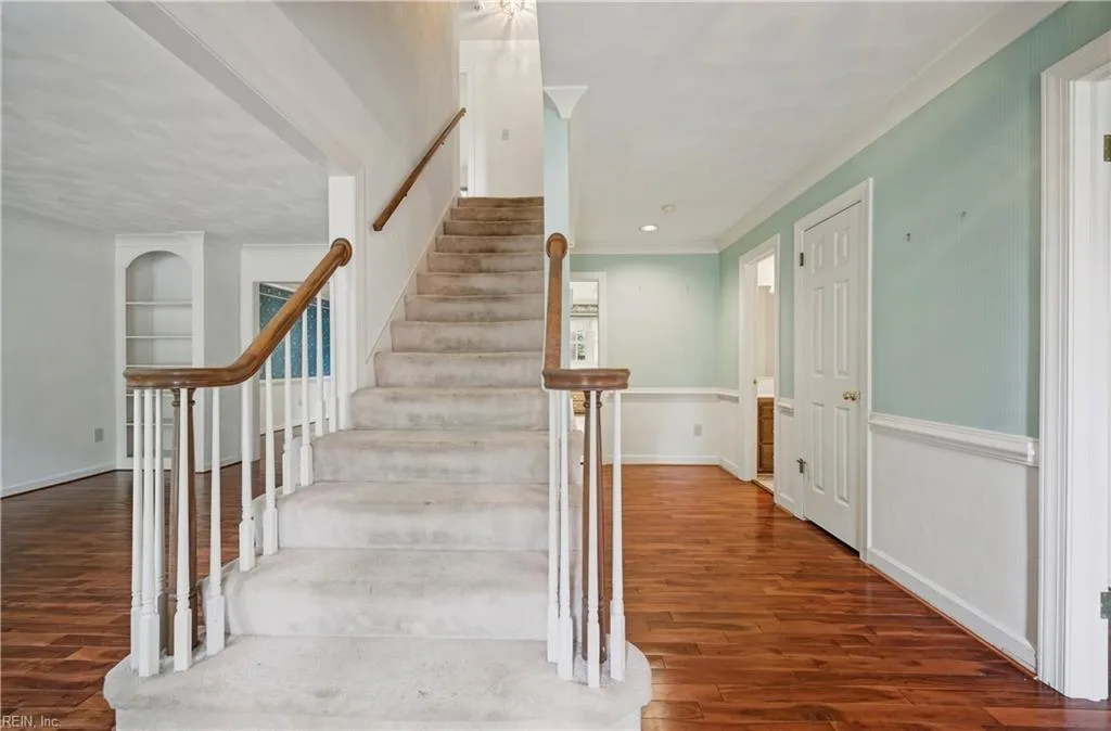 220 Marsh Island DR, CHESAPEAKE VA 23320 - Photo 3