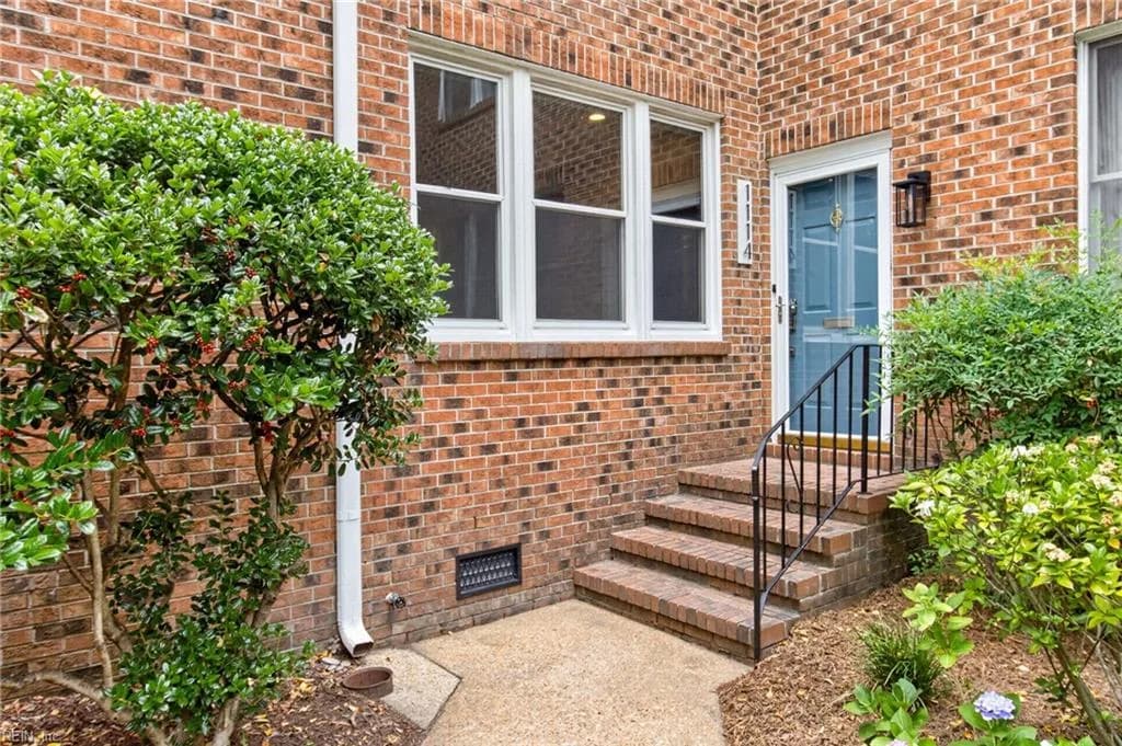 1114 Colonial AVE, NORFOLK VA 23507 - Photo 3