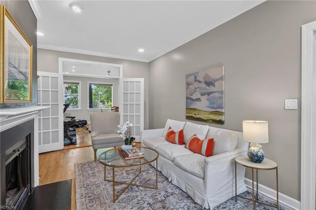 1114 Colonial AVE, NORFOLK VA 23507 - Photo 5
