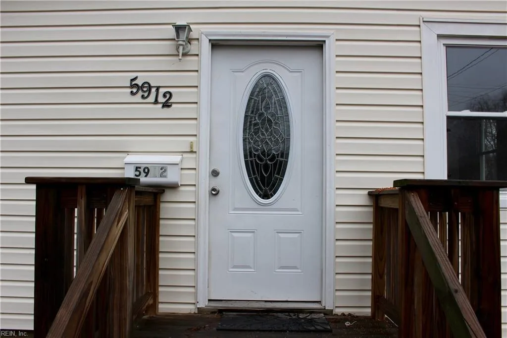 5912 Old AVE, NEWPORTNEWS VA 23605 - Photo 3