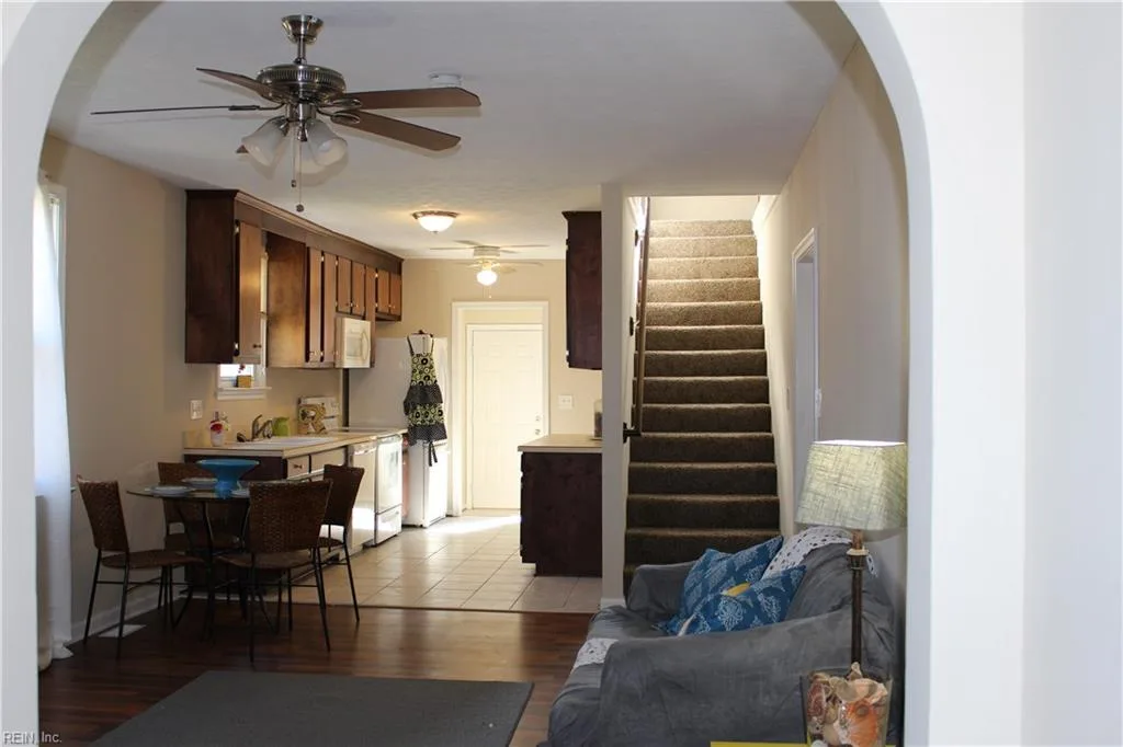 5912 Old AVE, NEWPORTNEWS VA 23605 - Photo 4