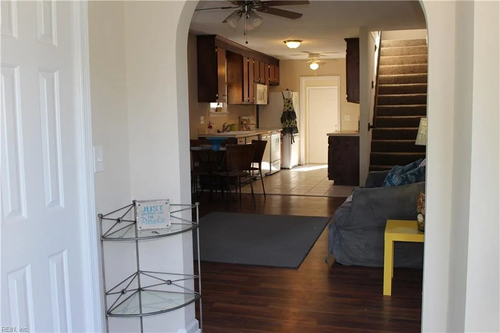 5912 Old AVE, NEWPORTNEWS VA 23605 - Photo 5
