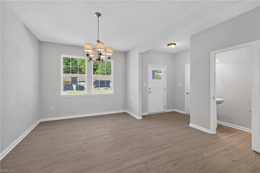 1724 B English AVE, CHESAPEAKE VA 23320 - Photo 3