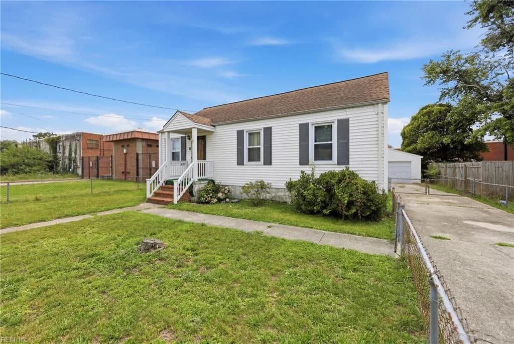 6 Thornrose AVE, HAMPTON VA 23669 - Photo 3