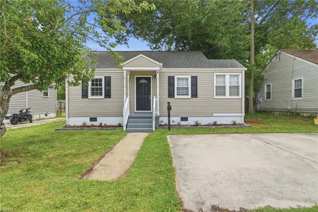 1114 Ferebee AVE, CHESAPEAKE VA 23324 - Photo 2