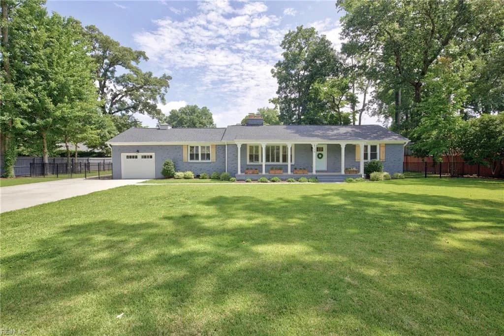 4716 Hermitage RD, VIRGINIABEACH VA 23455 - Photo 2