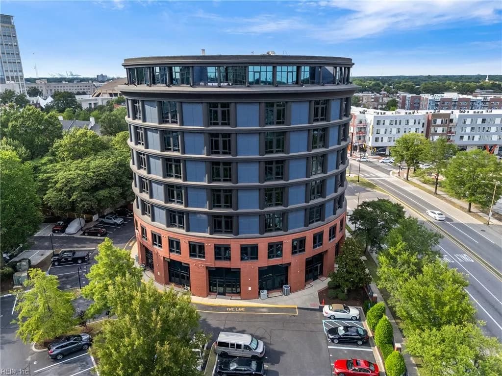 415 Saint Pauls BLVD #403, NORFOLK VA 23510 - Photo 2