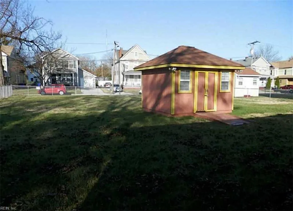 1011 Watson ST #A, NORFOLK VA 23523 - Photo 4