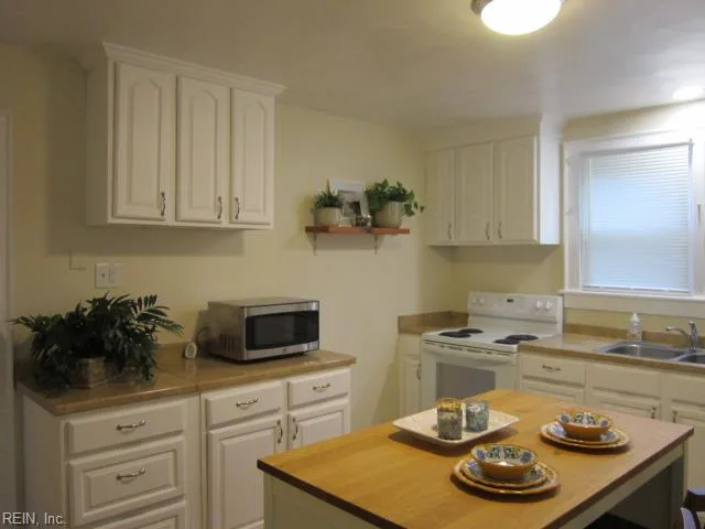 1111 Elk AVE, NORFOLK VA 23518 - Photo 3