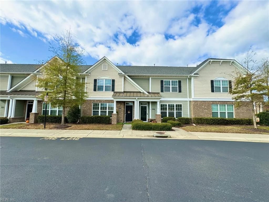 429 Abelia WAY, CHESAPEAKE VA 23322 - Photo 3