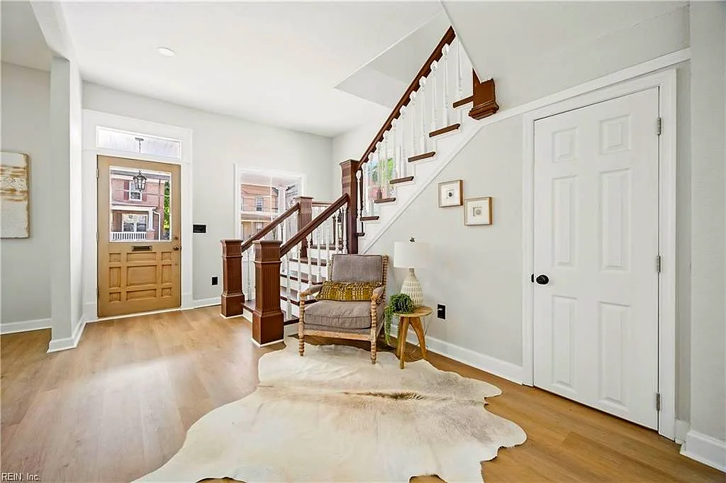 208 Clay ST, SUFFOLK VA 23434