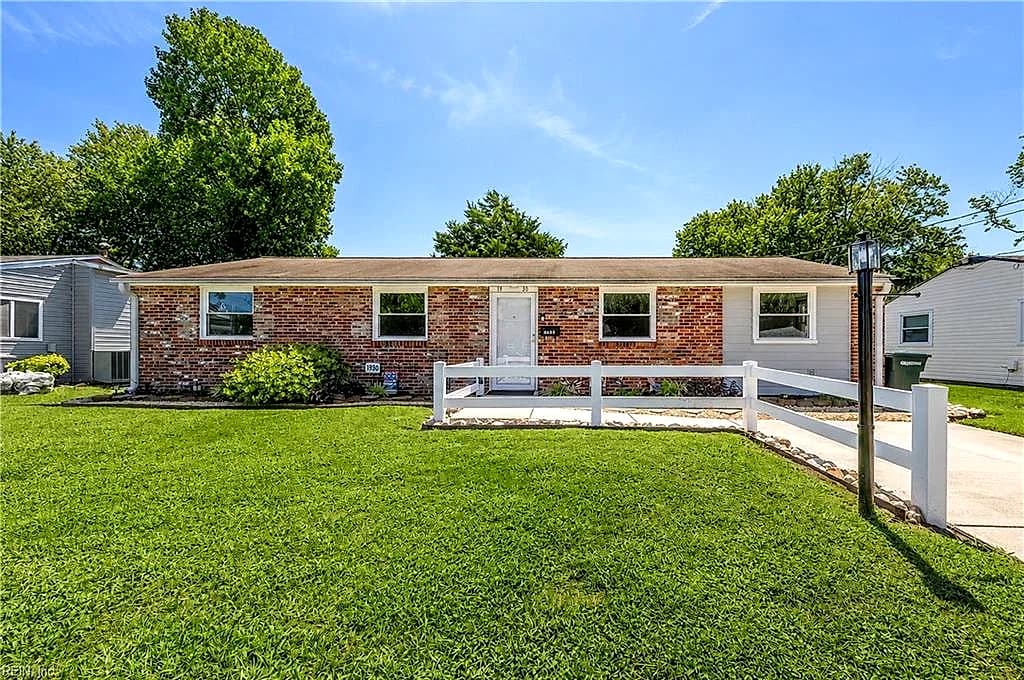 1930 Demetro DR, HAMPTON VA 23663 - Photo 4