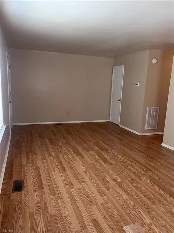 130 South AVE, NEWPORTNEWS VA 23601 - Photo 5