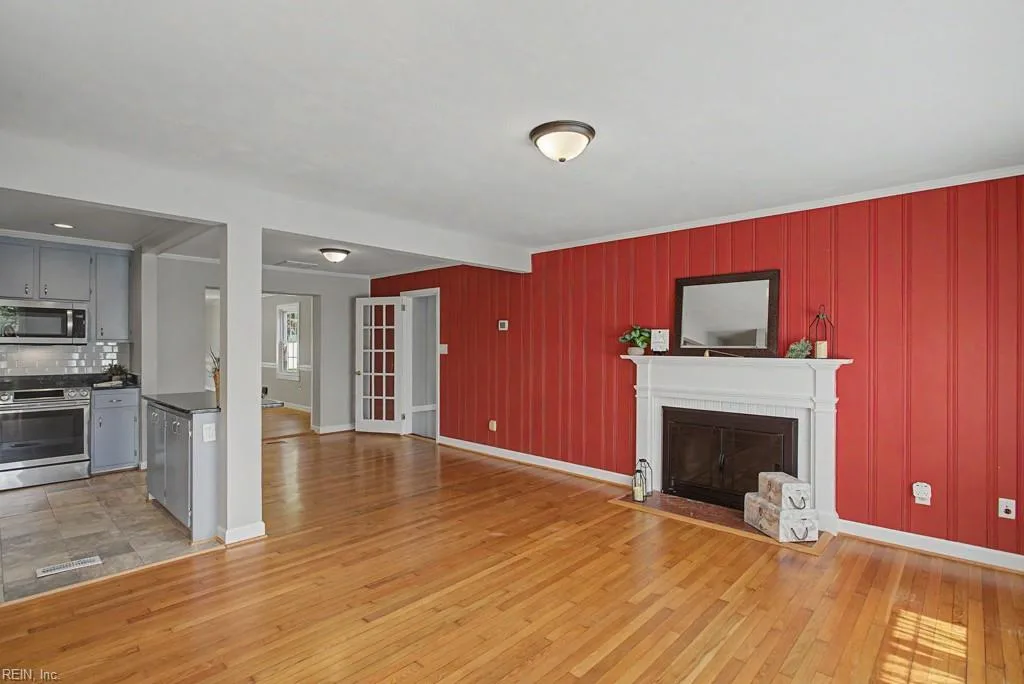 106 Crandol DR, YORKTOWN VA 23693 - Photo 4