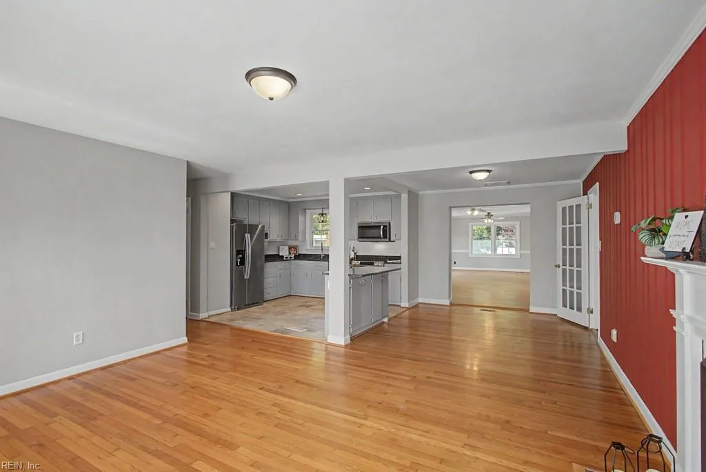 106 Crandol DR, YORKTOWN VA 23693 - Photo 5