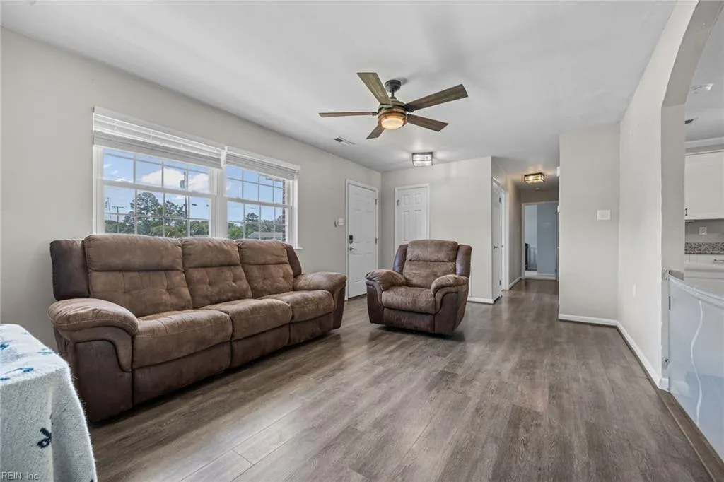 5513 Lake RD, SUFFOLK VA 23435 - Photo 4