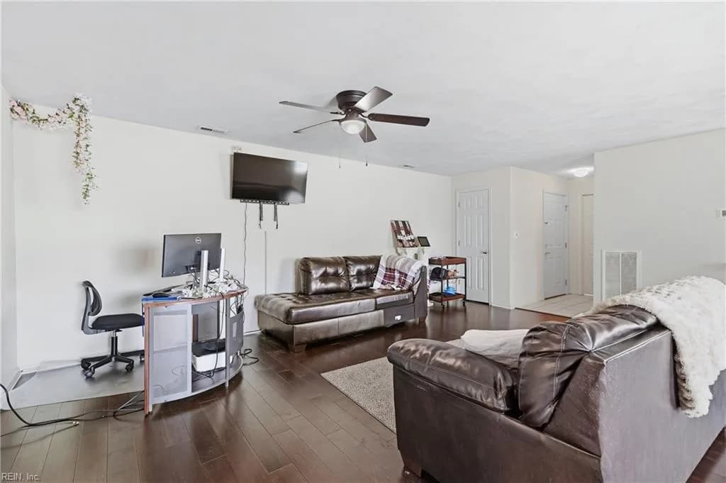 2557 Oconee AVE #301, VIRGINIABEACH VA 23454 - Photo 4