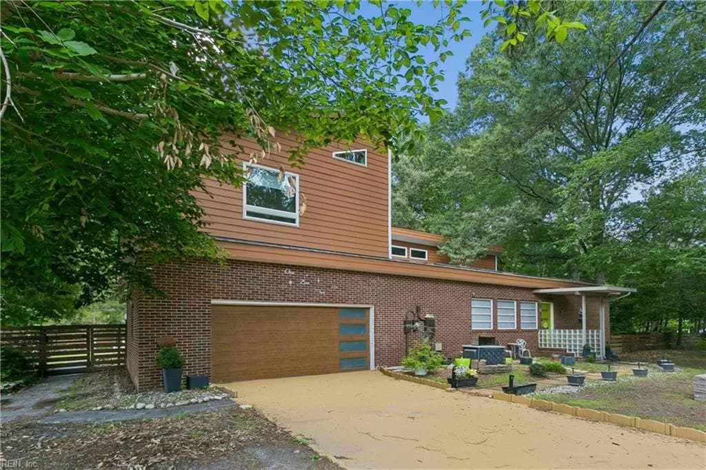 102 Purgold RD, SEAFORD VA 23696 - Photo 3