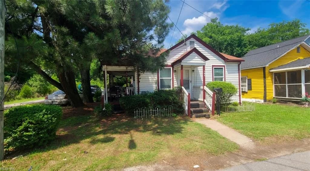 404 Hunter ST, SUFFOLK VA 23434 - Photo 2