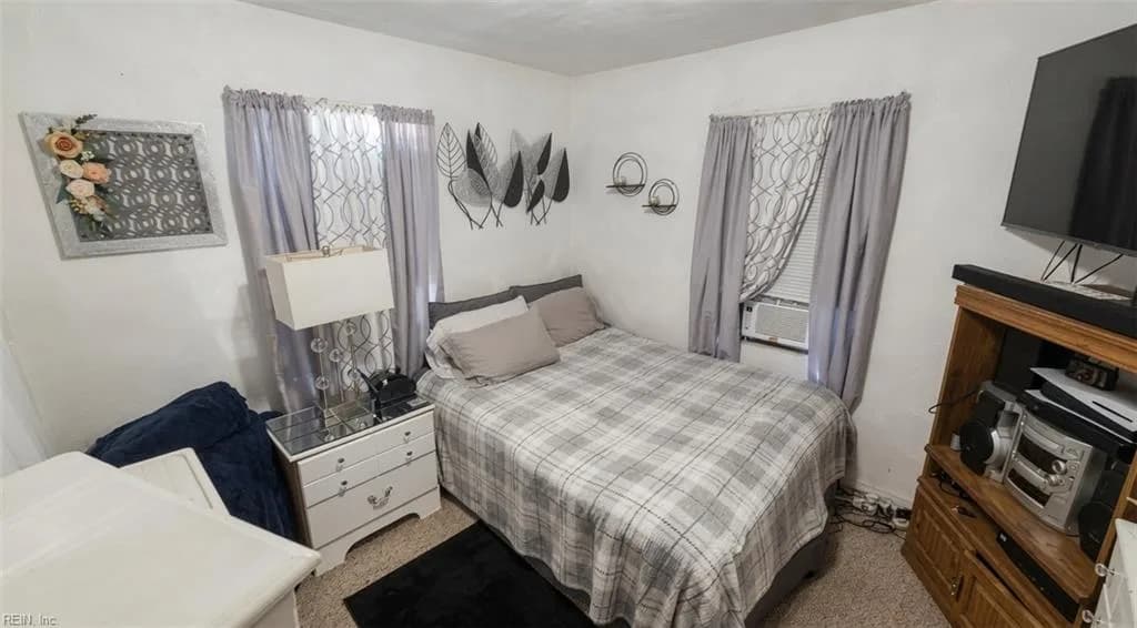 404 Hunter ST, SUFFOLK VA 23434 - Photo 4