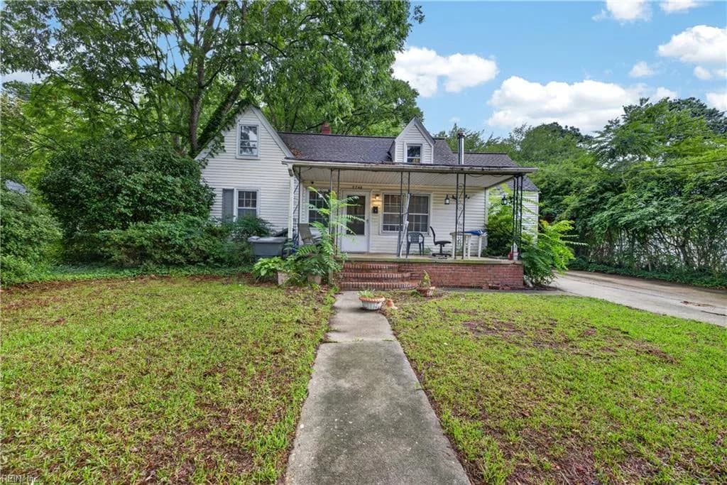 3748 Robin Hood RD, NORFOLK VA 23513 - Photo 2