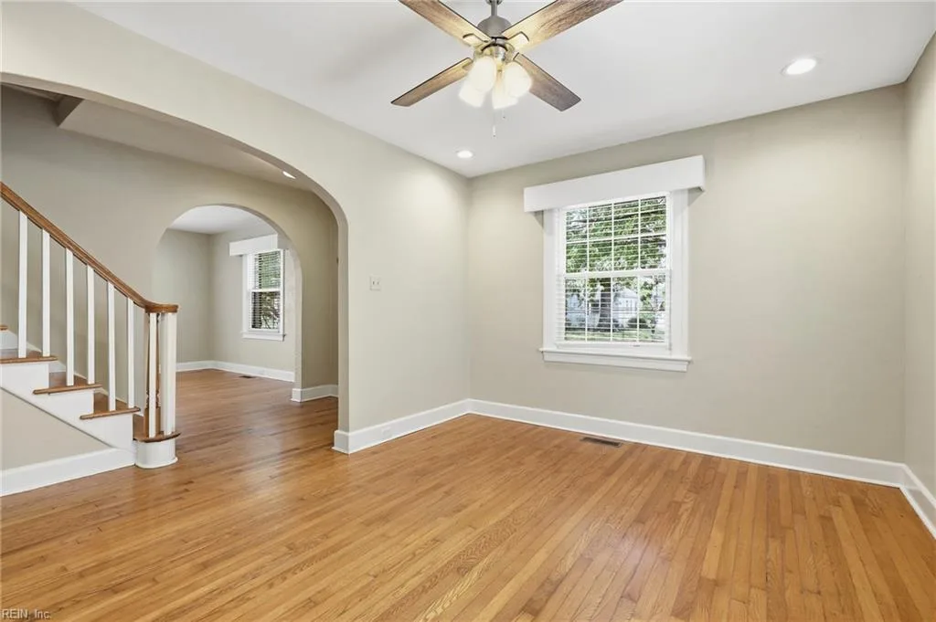 5215 Argall AVE, NORFOLK VA 23508 - Photo 3