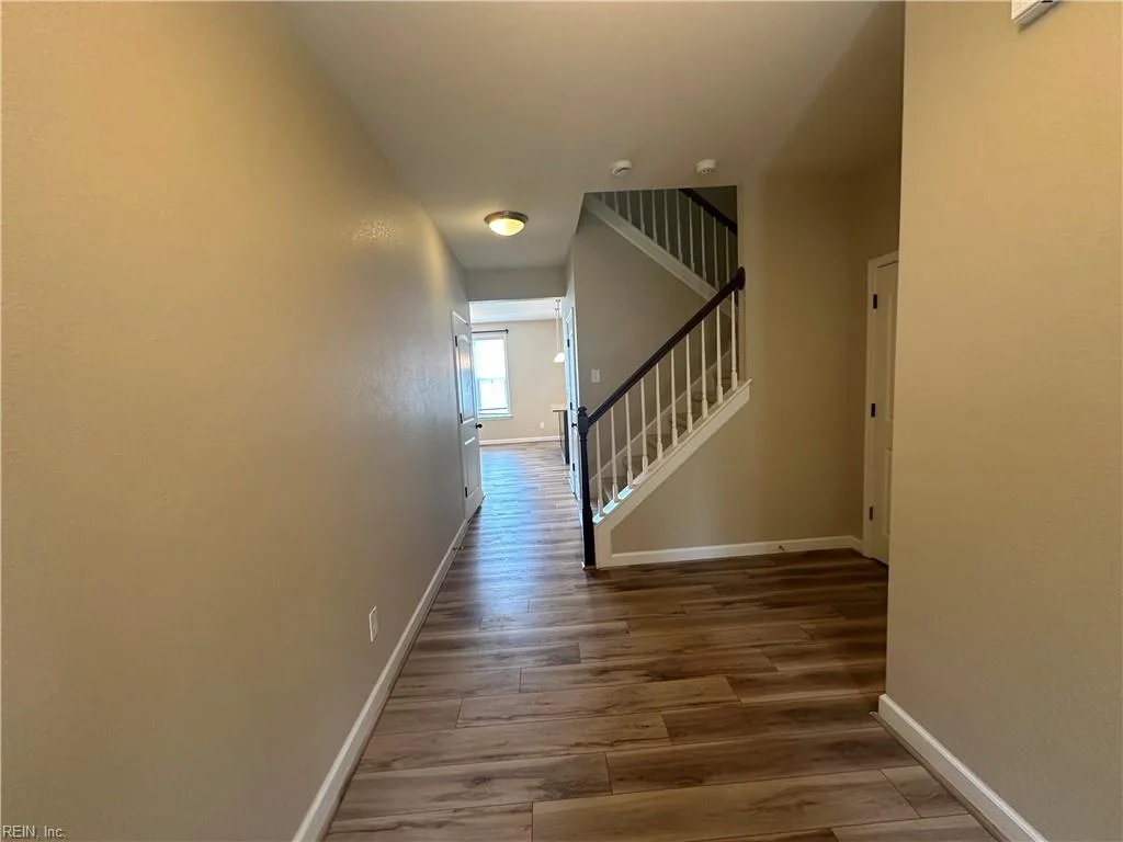 2600 Magnolia Green LOOP, VIRGINIABEACH VA 23456 - Photo 4