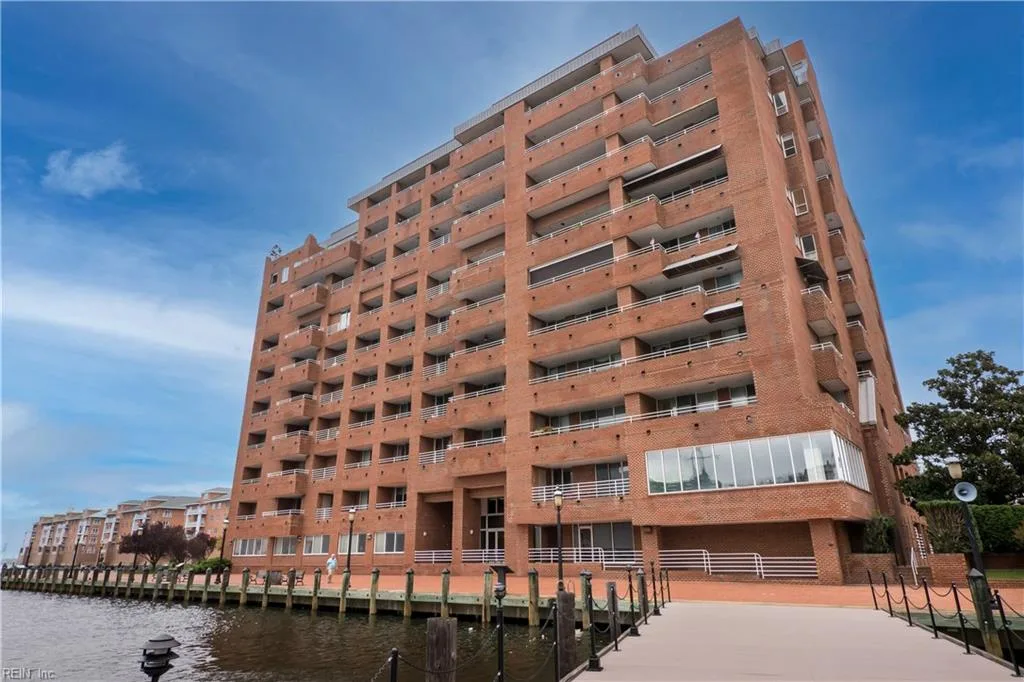 215 Brooke AVE #510, NORFOLK VA 23510