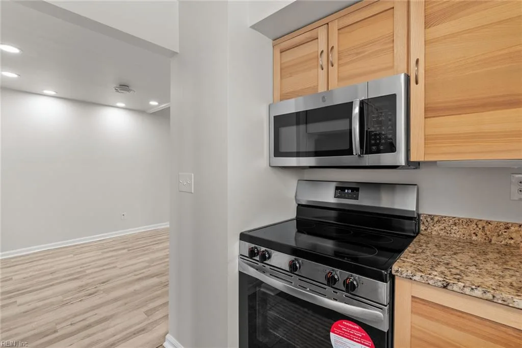 837 Little Bay AVE #3, NORFOLK VA 23503 - Photo 5