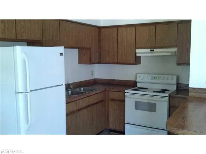9643 Beaumont ST #C, NORFOLK VA 23503 - Photo 4