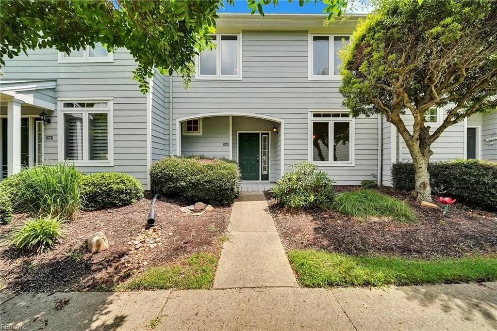 1039 Porte Harbour ARCH, HAMPTON VA 23664