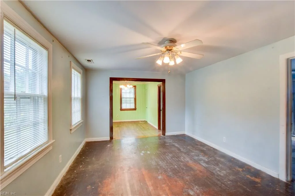 704 James DR, NEWPORTNEWS VA 23605 - Photo 4