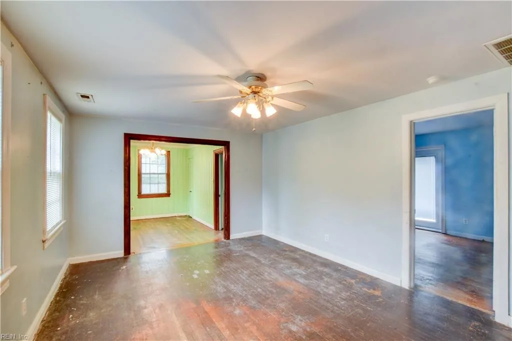 704 James DR, NEWPORTNEWS VA 23605 - Photo 5