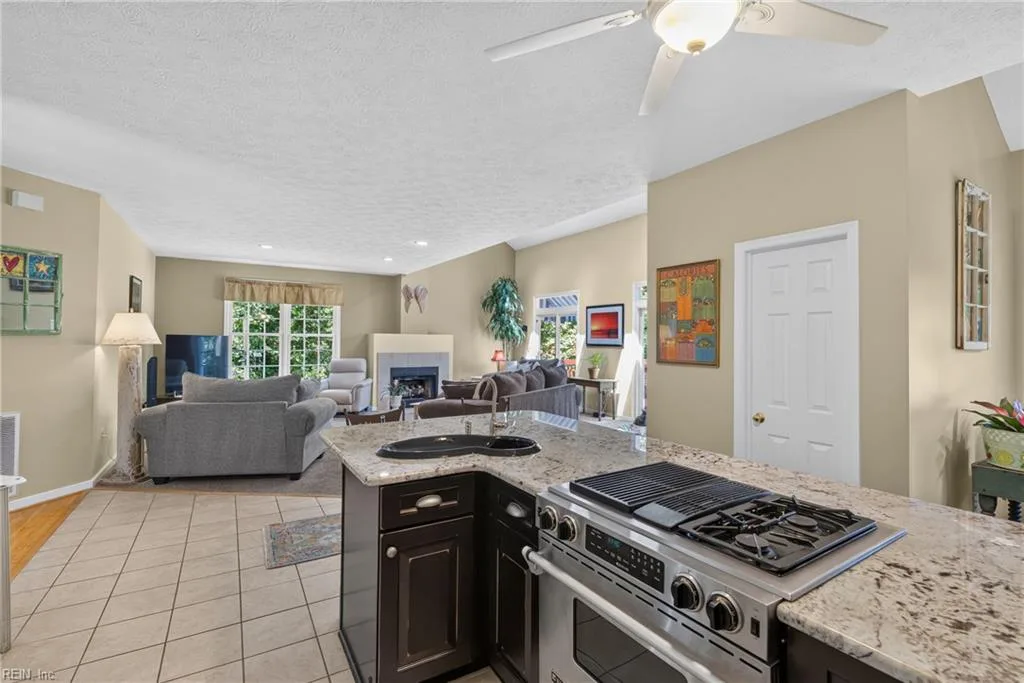 3350 Pointe DR, QUINTON VA 23141