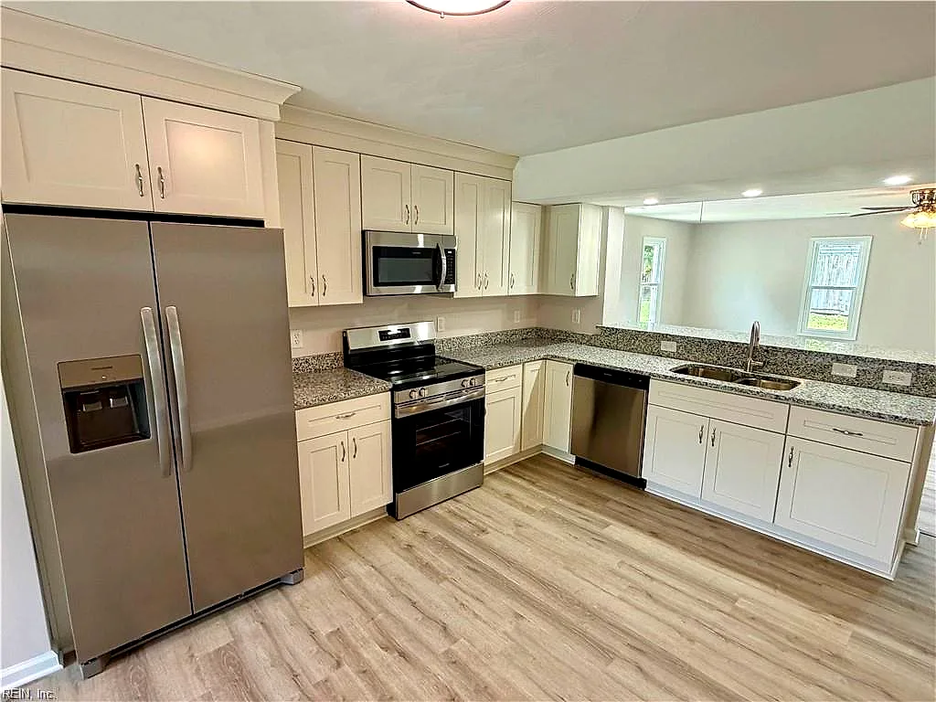 5124 Bellows Ln NONE, Virginia Beach — 4 bed Residential, 1,762 sqft