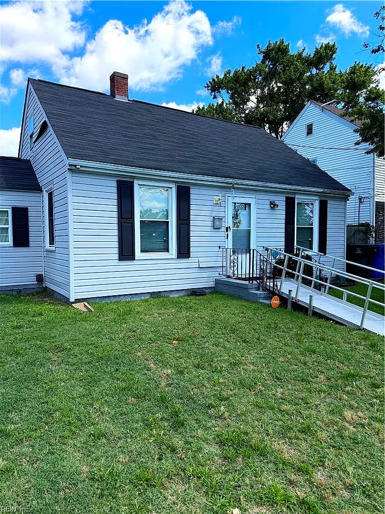 1155 18th ST, NEWPORT NEWS VA 23607 - Main photo