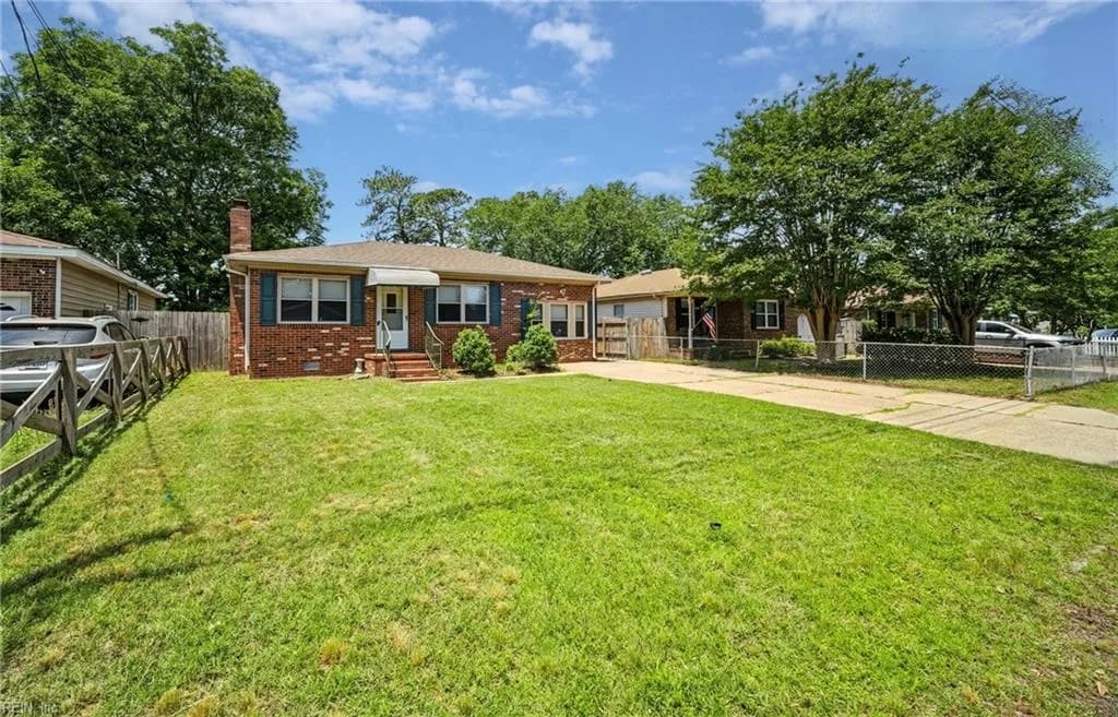 1425 Philmont AVE, CHESAPEAKE VA 23325 - Photo 2