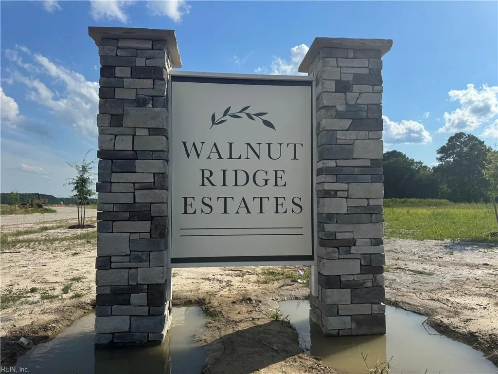 4020 Tucker LN, CHESAPEAKE VA 23322