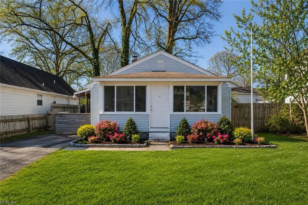 2041 Lockard AVE, CHESAPEAKE VA 23320 - Photo 2