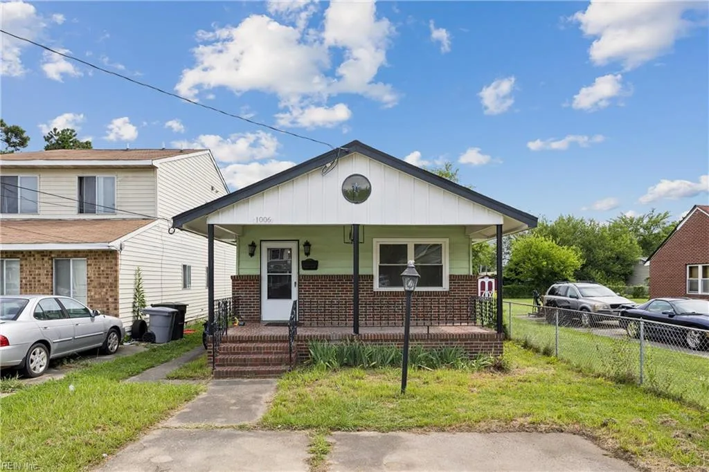 1006 Easterly AVE, HAMPTON VA 23669