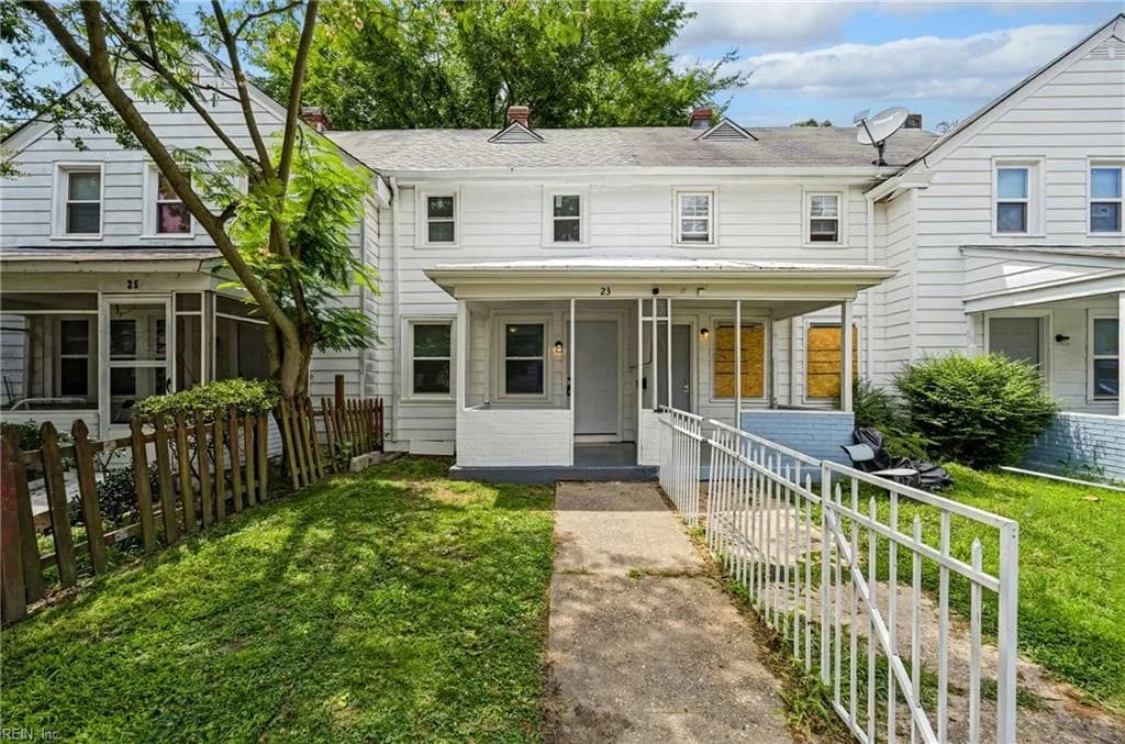23 Emmons PL, PORTSMOUTH VA 23702 - Main photo