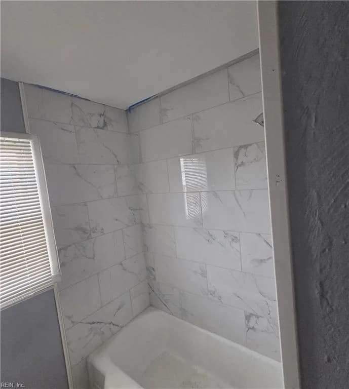 3325 Greenwood DR, HAMPTON VA 23666 - Photo 5