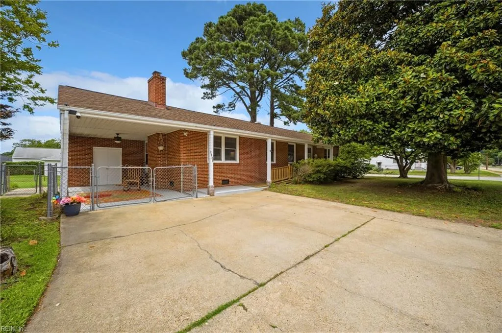 1525 N Mallory ST, HAMPTON VA 23664