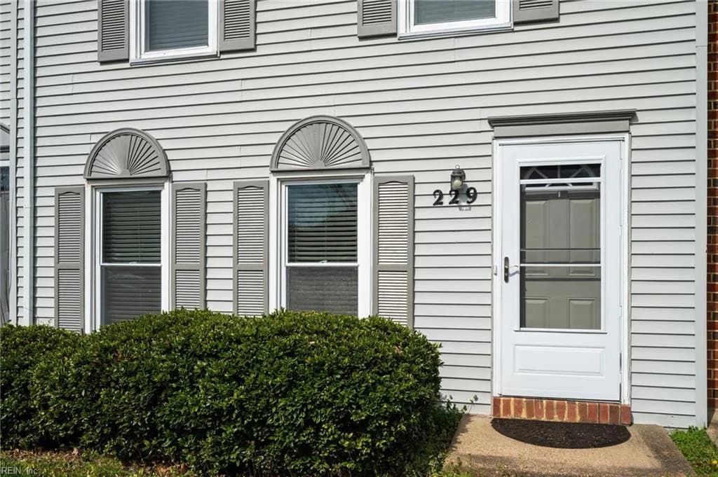 229 Mannings LN, VIRGINIABEACH VA 23462 - Photo 3