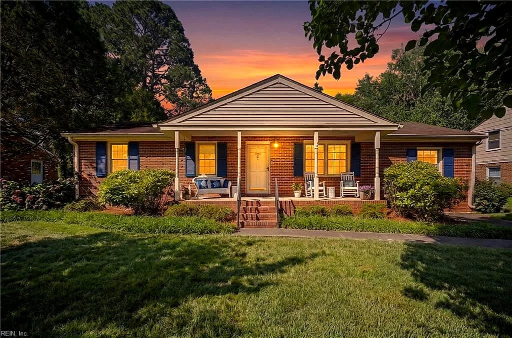 4020 Forresthills DR, PORTSMOUTH VA 23703