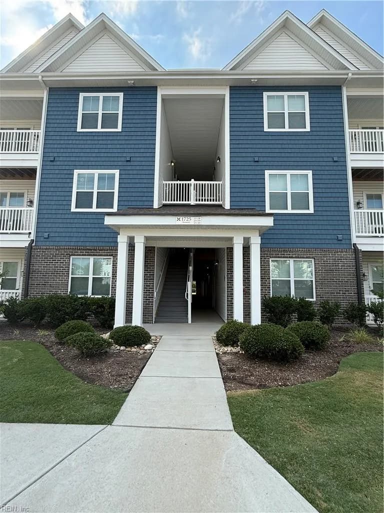1725 Dromolin DR #105, VIRGINIABEACH VA 23456 - Main photo